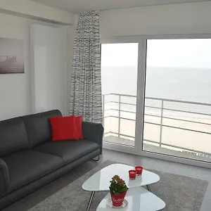 4b @ Longchamp Apartment Ostende
