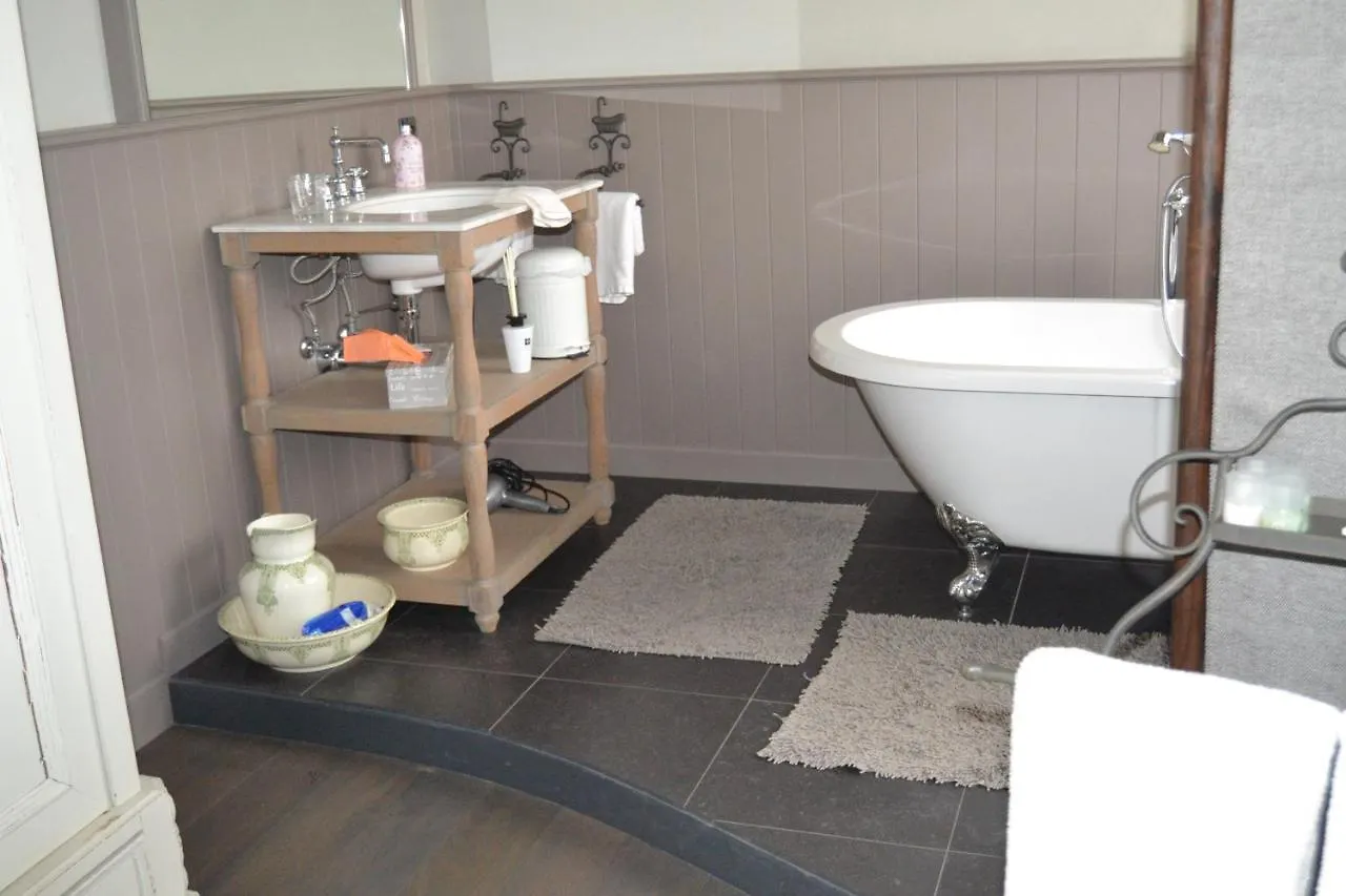 Le Petit Chateau Vaartdijk Leffinge 0*,  ベルギー